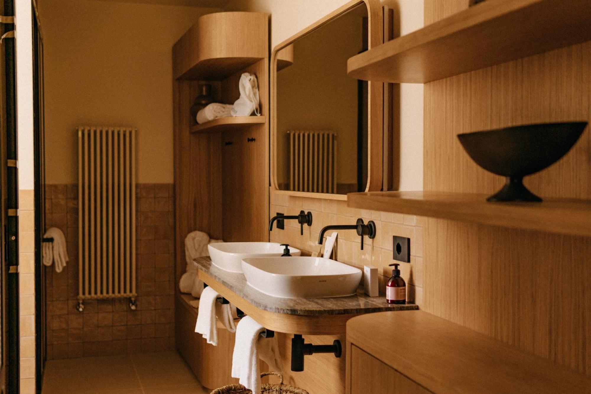 Aethos Saragano Hotel Bagian luar foto